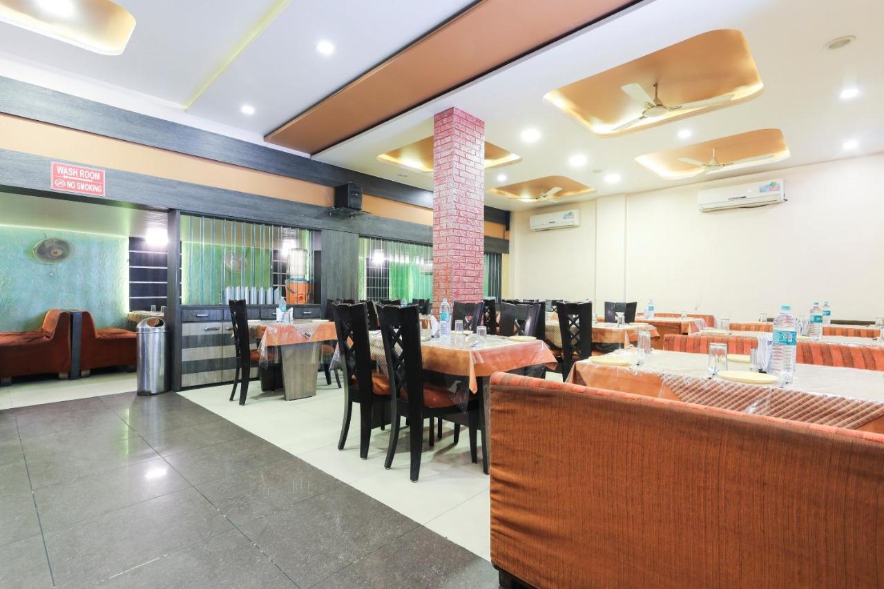 Oyo 3341 Hotel Malwa Country Indore Exteriör bild
